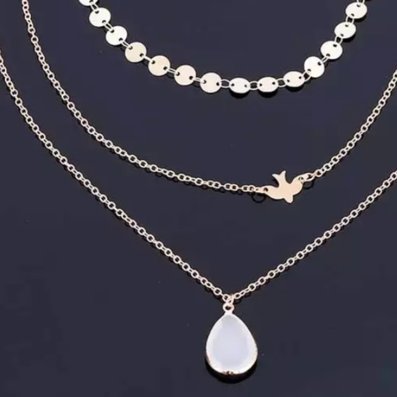 ♡Reagan♡ Multilayer Gold Necklace - Picture 4 of 6